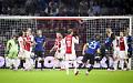 L'Inter passa 2-0 in casa Ajax, doppietta di Thuram