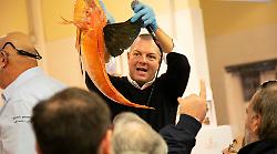 Castiglione della Pescaia, alla Conad c'è l'asta del pesce