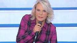 Orbetello, vacanze maremmane per la regina di Canale 5. Maria De Filippi a largo di Ansedonia con il super yacht Ares