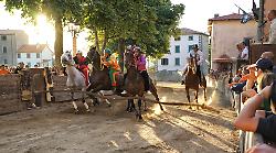 Castel del Piano, tutto pronto per il Palio dedicato alla Madonna delle Grazie. Il programma completo