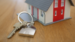 Grosseto, economia: il mercato immobiliare è complicato. Un corso di formazione per gli agenti