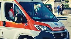 Follonica, auto e moto si scontrano: ferito un motociclista, trasportato con Pegaso alle Scotte