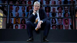 Bambini strappati ai genitori, sprechi milionari e legittima difesa: le storie shock di Fuori dal Coro stasera 7 dicembre