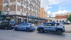 Grosseto, controlli straordinari delle forze dell'ordine in via della Pace e via Oberdan: controllati anche tre locali