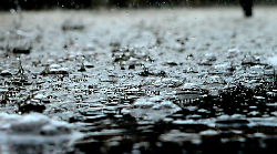 Allerta meteo in Maremma, codice giallo per temporali e vento forte da questa sera