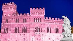 Grosseto, ottobre mese della prevenzione contro il tumore al seno: 28 comuni s'illuminano di rosa