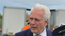 Toscana, Giani: "Incentivi nei bandi per le aziende che garantiscono il salario minimo"