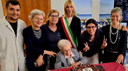 Orbetello, 100 anni per Maria Elisa Benati: tra le prime donne a laurearsi in chimica farmaceutica