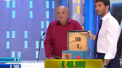 Roccastrada, ad Affari Tuoi c'è Robertino da Ribolla. La Maremma fa il tifo per lui