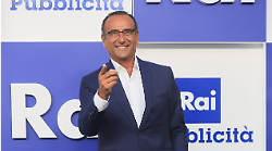 Tale e Quale Show stasera in tv venerdì 8 novembre su Rai 1: le anticipazioni del programma condotto da Carlo Conti