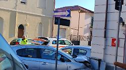 Grosseto, ennesimo incidente all'incrocio tra via Oberdan e via Aquileia: un ferito