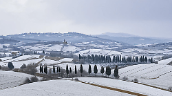 Neve, vento e mareggiate: allerta meteo gialla della protezione civile della Regione Toscana