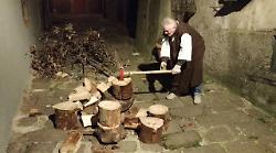Castel del Piano, il presepe vivente è una dolce preghiera di pace. Ecco quando