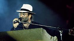 Caruso di Lucio Dalla, chi era il tenore a cui &egrave; ispirata la celebre canzone: dal guasto in barca a Sorrento a quella notte all'Hotel Excelsior Vittoria