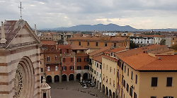 Grosseto, il Circolo Arci Khorakhanè ospita il progetto Universi in versi 
