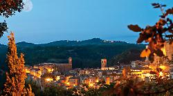 Sorano, torna la festa di fine anno più attesa: la notte della luce