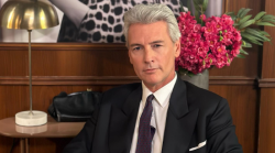 Roberto Farnesi ospite da Caterina Balivo a La Volta Buona su Rai 1: chi &egrave; l'attore che interpreta Umberto Guarnieri nella soap opera Il Paradiso delle Signore