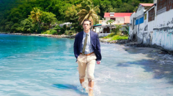 Delitti in paradiso - Un Natale nel mirino stasera in tv mercoled&igrave; 1&ordm; gennaio su Rai 2: le anticipazioni dello strano caso da risolvere 