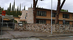 Grosseto, vandalismo alla scuola primaria di via Sicilia. Le Forze dell'ordine cercano i responsabili 