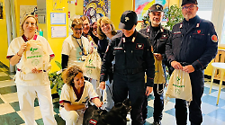 Grosseto, i Carabinieri del reparto per la Biodiversità hanno fatto visita ai bambini dell'ospedale