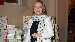 Rosanna Lambertucci ospite a La volta buona: la carriera tra radio e tv, il matrimonio con Alberto Amodei e l'amore per Mario Di Cosimo