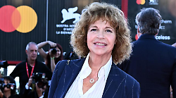 Anna Galiena, chi è l'attrice ospite a Verissimo: dal divieto di recitare del padre a stella del cinema, i divorzi e la lite con Tinto Brass