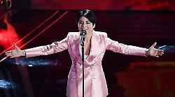 Giordana Angi ospite a Verissimo da Silvia Toffanin, chi è: dal successo ad Amici al tour con Sting 