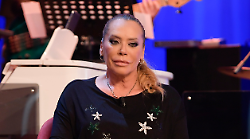 Barbara De Rossi ospite oggi in tv da Monica Setta a Storie di donne al bivio su Rai 2: dal segreto con Mara Venier al nuovo amore con Simone Fratini