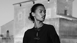 Castiglione della Pescaia, la Casa Rossa protagonista della nuova campagna pubblicitaria di Armani
