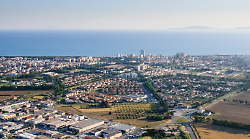 Edilizia, stretta al regolamento sulla trasformazione dei fondi commerciali in alloggi