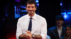 Stefano de Martino torna su Rai 2 con Stasera tutto è possibile: tutti gli amori, veri o presunti, del ballerino e conduttore napoletano