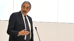 Marino Bartoletti in collegamento a La Vita in Diretta marted&igrave; 11 febbraio su Rai 1: ecco la sua classifica dei cantanti in gara al Festival di Sanremo 2025