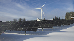 Italia in ritardo nella transizione energetica: L'ascesa delle comunità energetiche rinnovabili e la sfida della sostenibilità