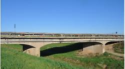 Il ponte sul torrente Radicata è off limits per i mezzi pesanti:  "Peggiorate le condizioni di degrado"