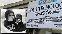 L'Istituto in lutto per la perdita della giovane Aurora. Il preside: "Siamo vicini alla famiglia"