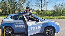 Operazione interforze,  una denuncia per detenzione di stupefacenti. Controllate 332 persone e 129 veicoli 