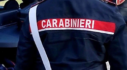 Agguato notturno nel Golfo: fratelli aggrediti brutalmente nel quartiere di Senzuno