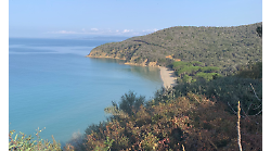 Il parcheggio della spiaggia di Cala Civette torna a pagamento: tutte le tariffe