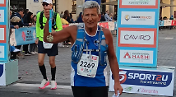 A 65 anni sfida i limiti e trionfa alla 100 km del Passatore: Sergio Magi dimostra che la passione non ha età