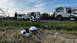 Fuori strada con lo scooter, due giovani fratelli finiscono in ospedale