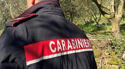Discarica abusiva in un terreno agricolo: sequestrata un’area di 200 mq a Roccastrada