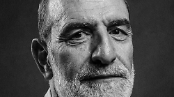 Grosseto in festa: Giovanni Grasso protagonista del Premio “Amori sui generis”