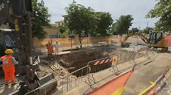 Voragine in viale Sonnino, l'Acquedotto del Fiora: "Lavori complessi, dureranno giorni". Deviazioni al traffico 