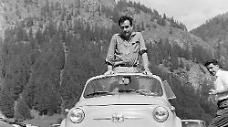 Ugo Tognazzi, il grande successo con "Il Vizietto". Il remake con Robin Williams che prese il suo posto. Il "rifiuto" a Hollywood