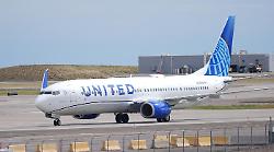 Volo United Airlines UA12 da Zurigo a Chicago,  decollo abortito a 145 nodi di velocità dopo aver superato la V1. Scoppiano gli pneumatici per la brusca frenata