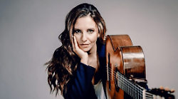 La chitarrista e un concerto dalle note amare: la denuncia di Carlotta Dalia