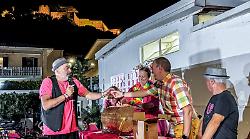 Che festa a Castiglione della Pescaia con la tombola in piazza per "Insieme in rosa" e l'ospedale di Grosseto 