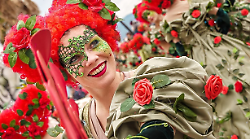 Follonica si veste di festa: arriva il Carnevale d’estate
