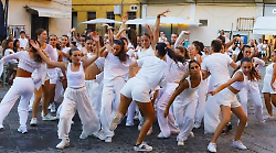 Il comune si accende con il Carnival Fiction 2025: un tuffo nell’antichità tra musica e maschere