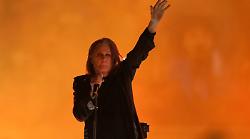 Ozzy Osbourne è morto, l'heavy metal piange la sua leggenda: genio maledetto, il morbo di Parkinson, l'ultimo concerto. Addio al principe delle tenebre del rock